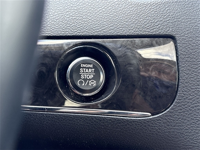 2016 Chrysler Town and Country Touring-L