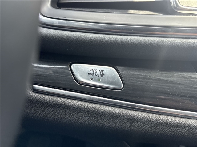 2022 Buick Enclave Essence