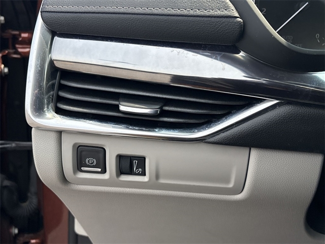 2019 Cadillac XT4 Luxury