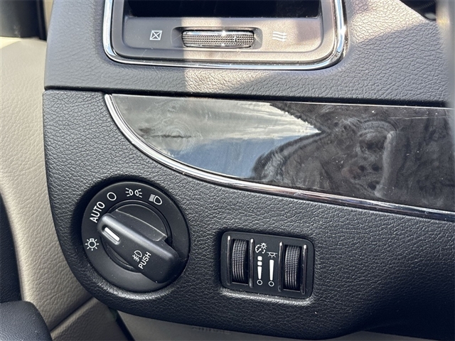 2016 Chrysler Town and Country Touring-L