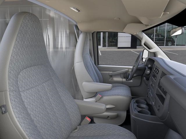 2025 GMC Savana 3500