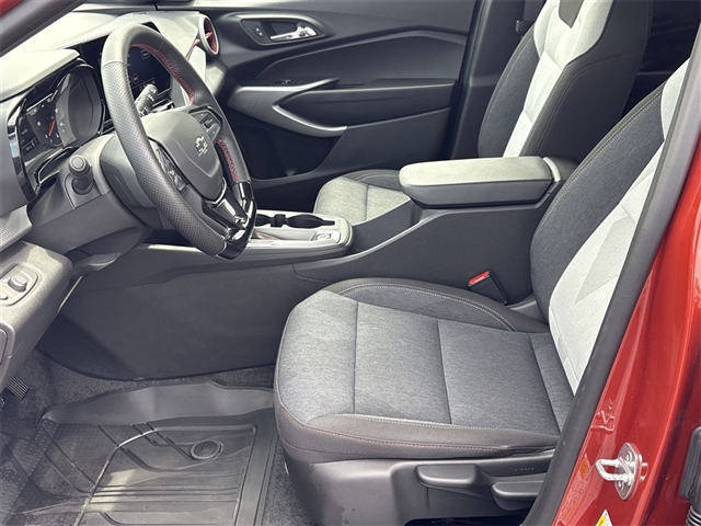 2024 Chevrolet Trax RS