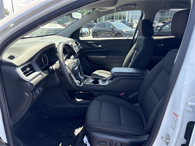 2022 GMC Acadia SLE