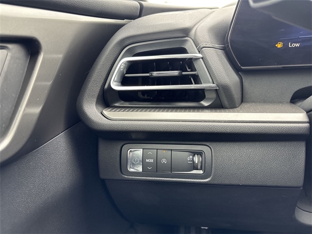 2024 Chevrolet Traverse LS