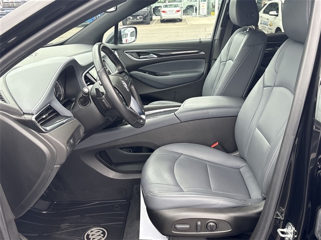 2022 Buick Enclave Essence