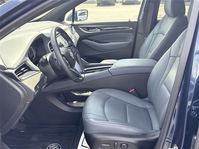 2022 Buick Enclave Essence