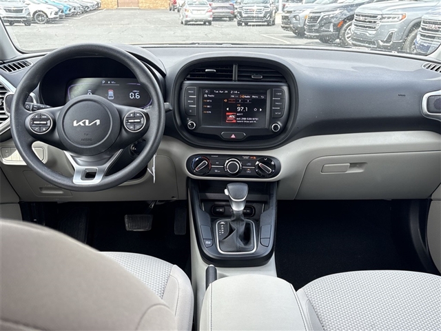 2023 Kia Soul LX