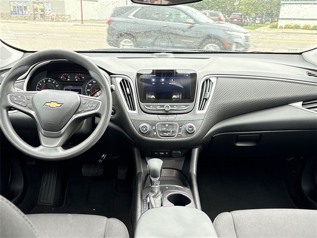 2022 Chevrolet Malibu LS 1LS
