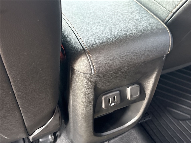 2022 GMC Canyon AT4 w/Cloth