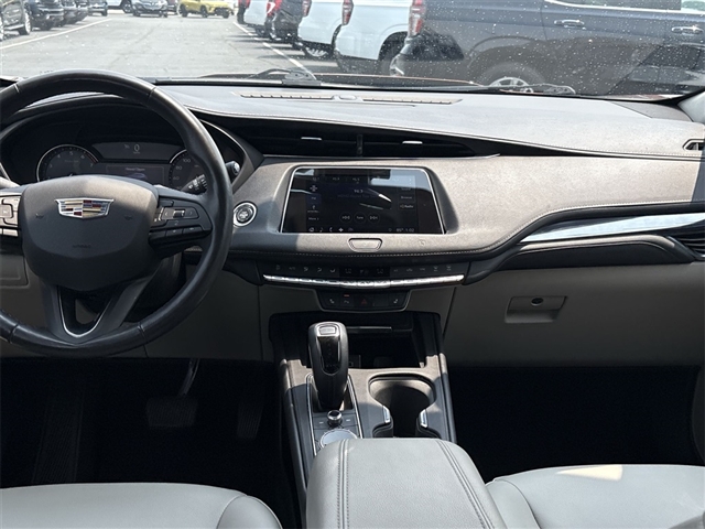 2019 Cadillac XT4 Luxury