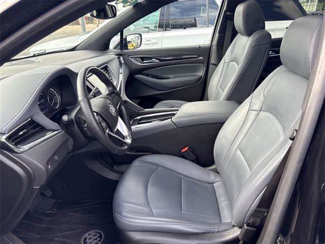 2022 Buick Enclave Essence