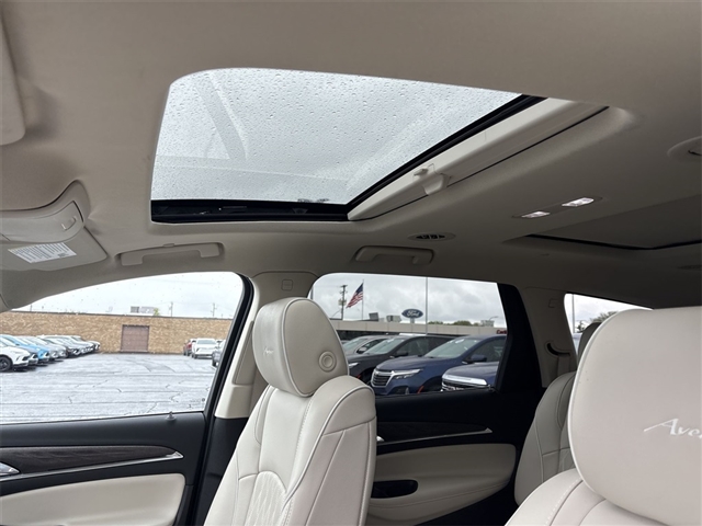 2022 Buick Enclave Avenir