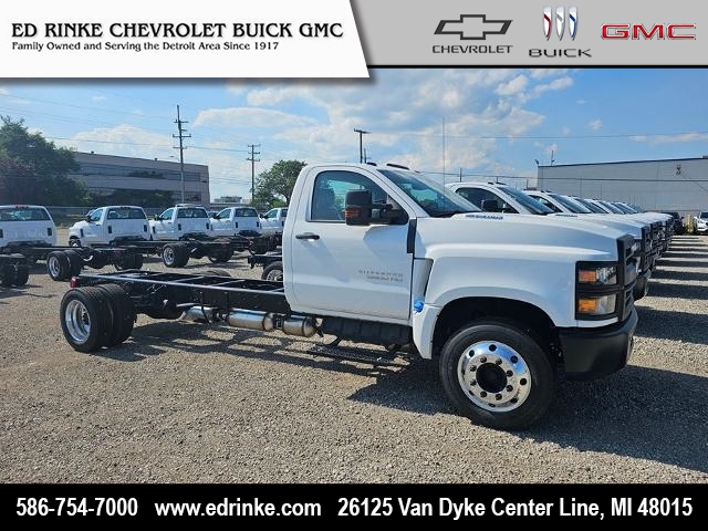 2024 Chevrolet Silverado 5500 HD Work Truck