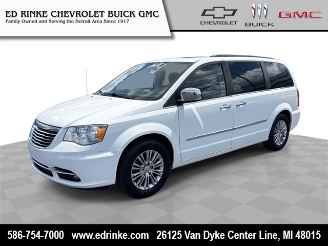 2016 Chrysler Town and Country Touring-L