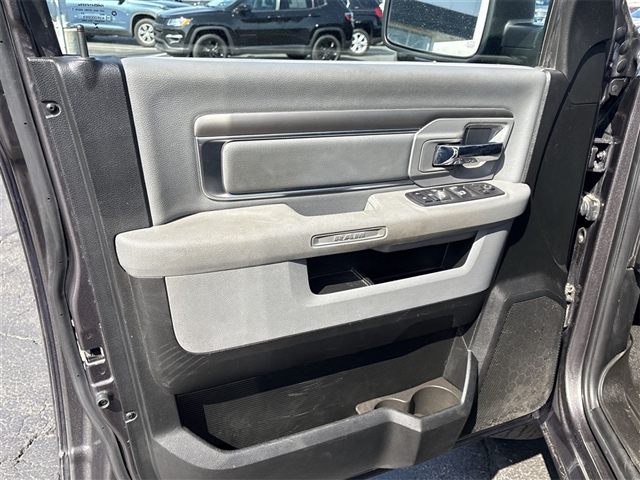2020 RAM 1500 Classic SLT