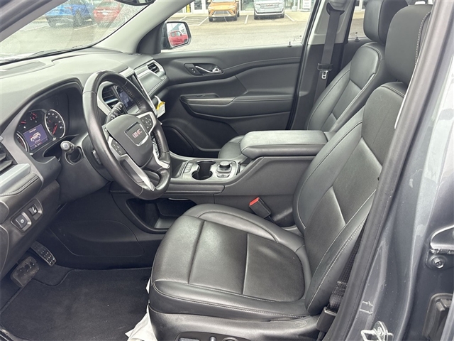 2022 GMC Acadia SLT