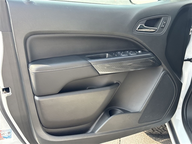 2022 GMC Canyon AT4 w/Cloth