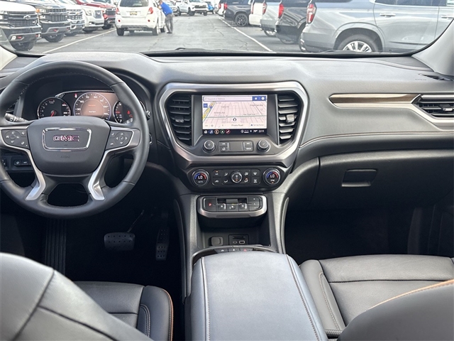 2023 GMC Acadia AT4