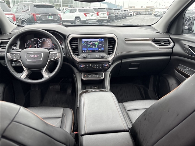 2023 GMC Acadia AT4