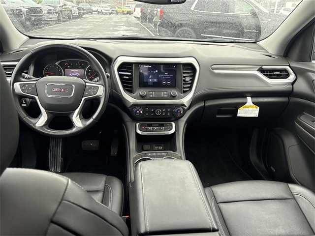 2022 GMC Acadia SLT