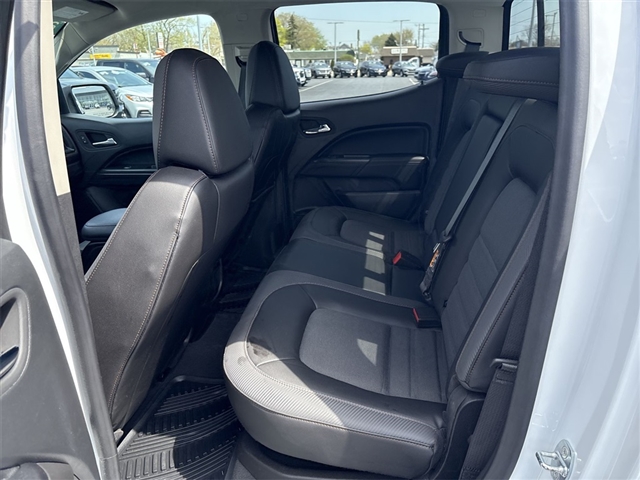2022 GMC Canyon AT4 w/Cloth
