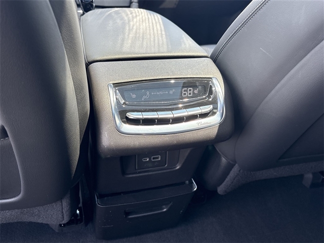 2022 Cadillac XT6 Sport