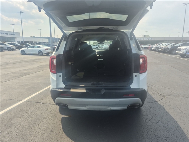 2022 GMC Acadia SLE