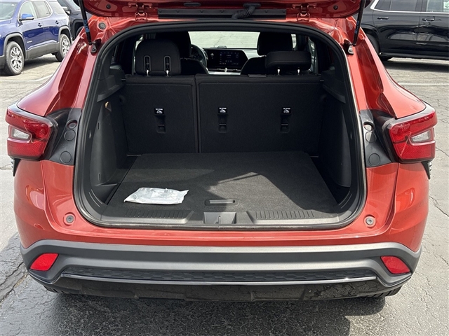 2024 Chevrolet Trax RS