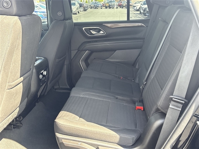2023 GMC Yukon SLE