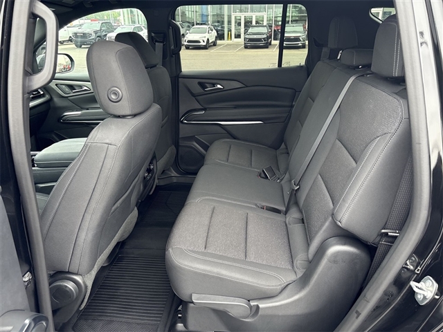 2024 Chevrolet Traverse LS