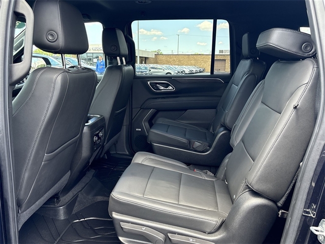 2021 Chevrolet Suburban LT
