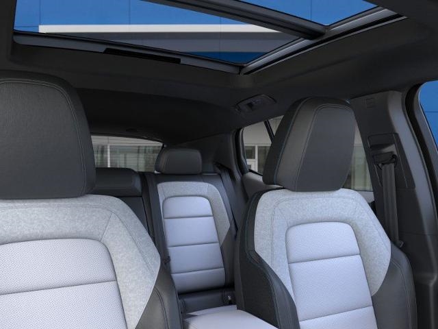 2025 Chevrolet Equinox EV LT 2