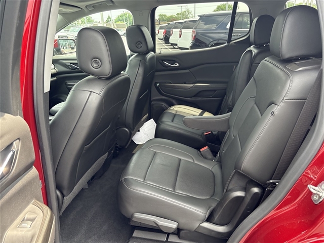 2021 GMC Acadia SLT