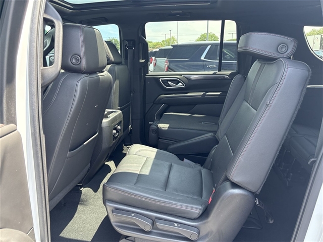 2022 Chevrolet Suburban RST