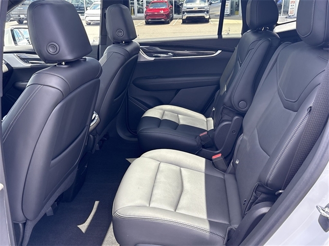 2022 Cadillac XT6 Sport