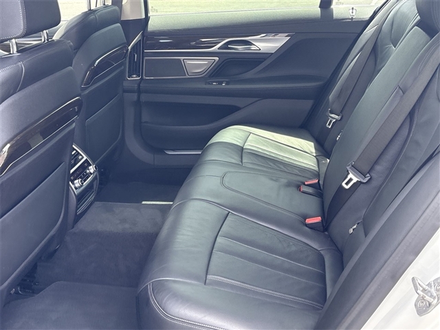 2020 BMW 7 Series 740i xDrive
