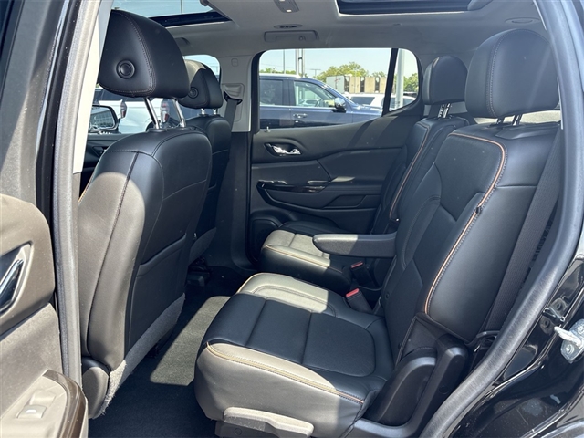 2020 GMC Acadia AT4
