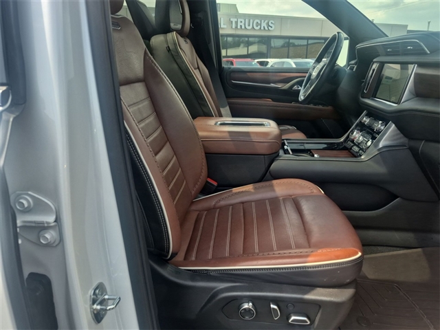 2023 GMC Yukon Denali Ultimate