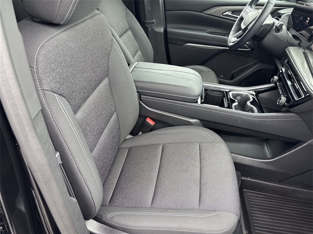 2024 Chevrolet Traverse LS