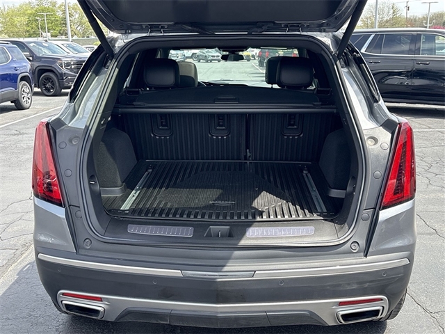 2022 Cadillac XT5 Premium Luxury