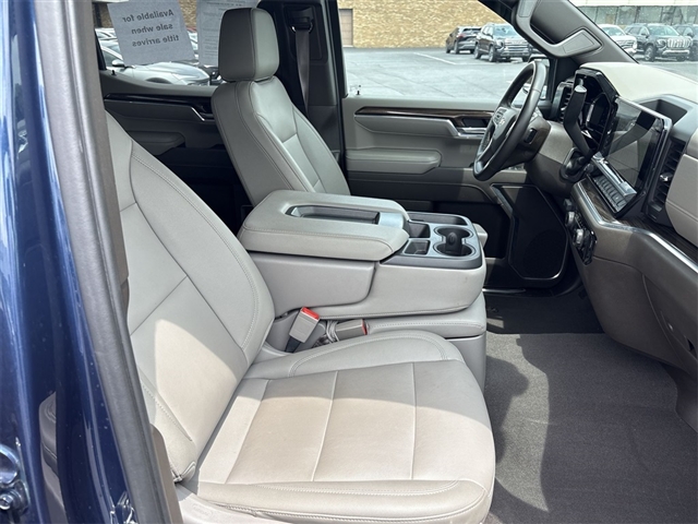 2023 Chevrolet Silverado 1500 LT LT1