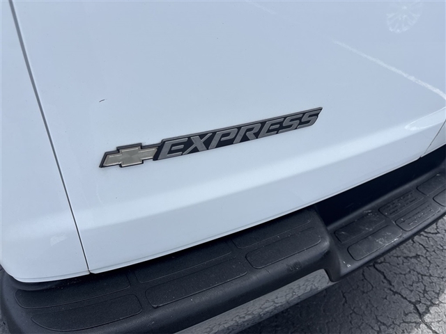 2017 Chevrolet Express LT Passenger