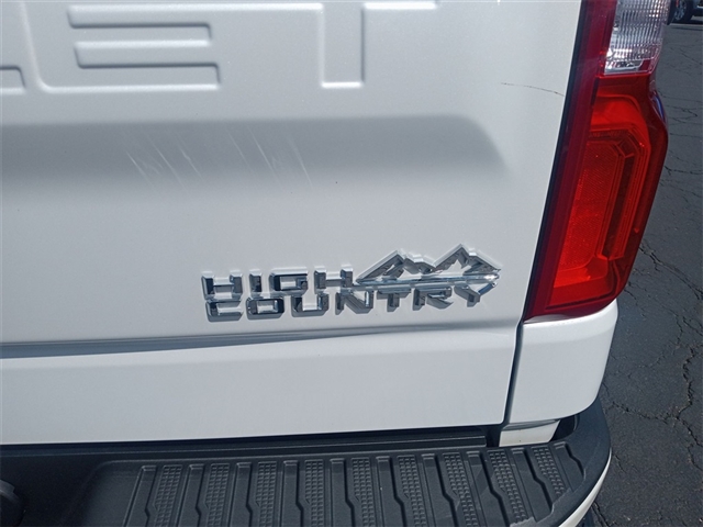 2022 Chevrolet Silverado 1500 Limited High Country