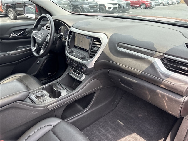2021 GMC Acadia SLT