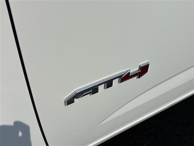 2022 GMC Canyon AT4 w/Cloth
