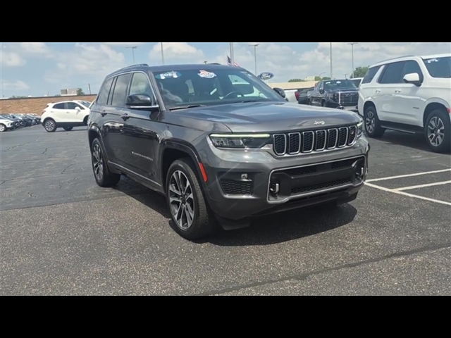 2022 Jeep Grand Cherokee Overland