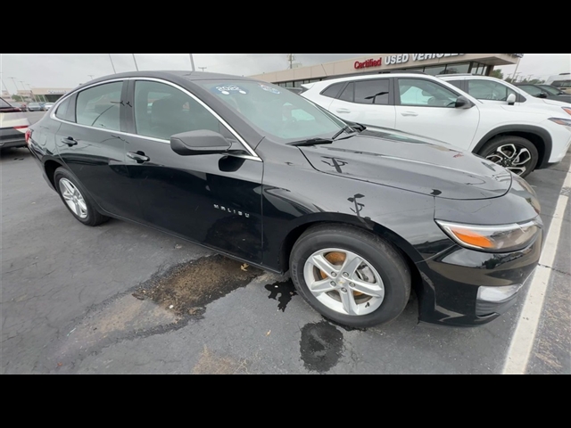 2022 Chevrolet Malibu LS 1LS