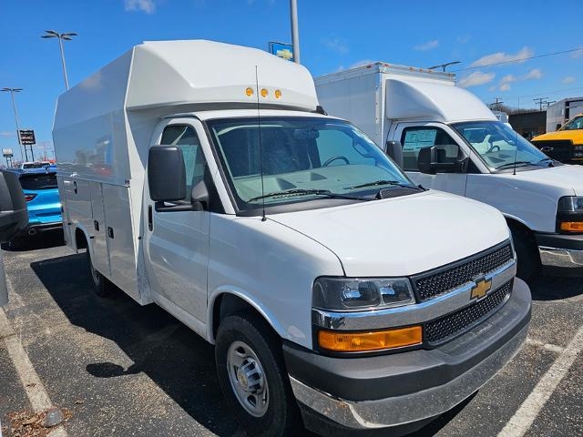 2024 Chevrolet Express 3500