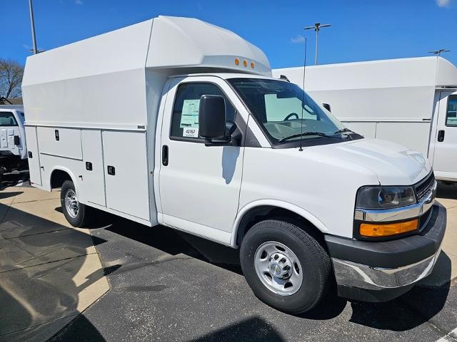 2024 Chevrolet Express 3500