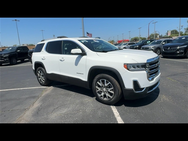 2022 GMC Acadia SLE